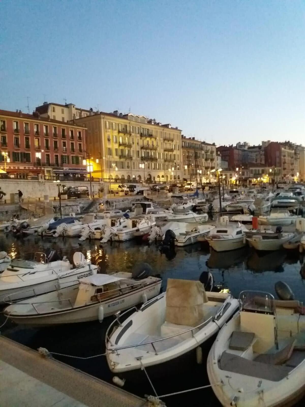 Lympia - Beach & Ferry By Foot Balcony - By Tgb Nice Luaran gambar